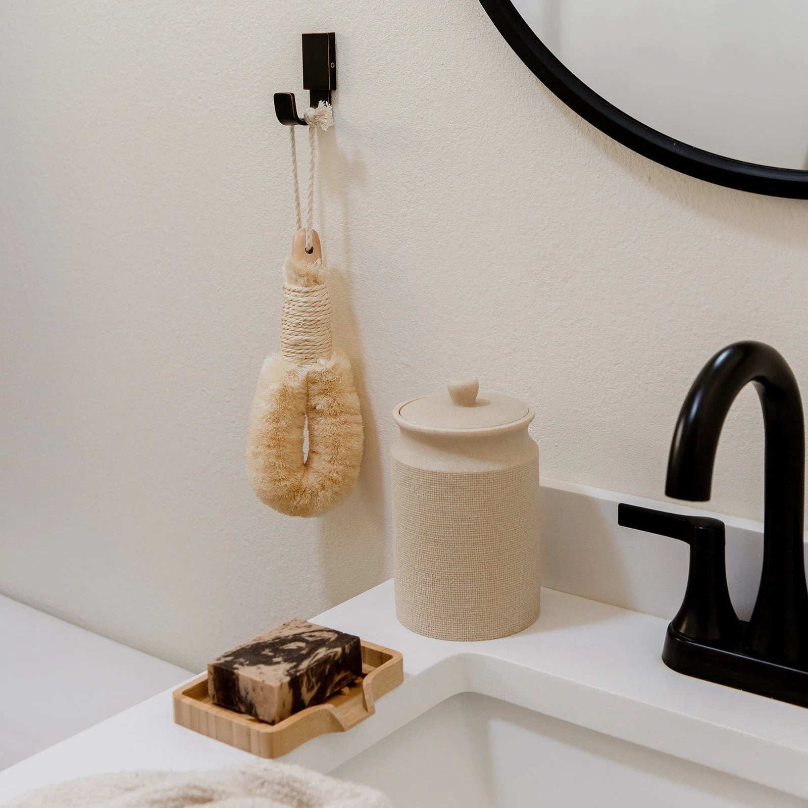 Vegan Dry Brush with Handle | Eco-Friendly, Sisal Body Brush